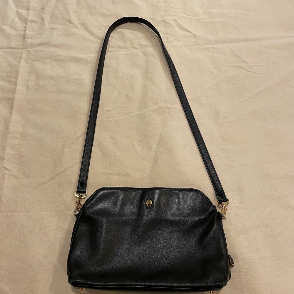 Vintage Aigner Black Leather Crossbody Shoulder Bag Adjustable Gold Accent‎
